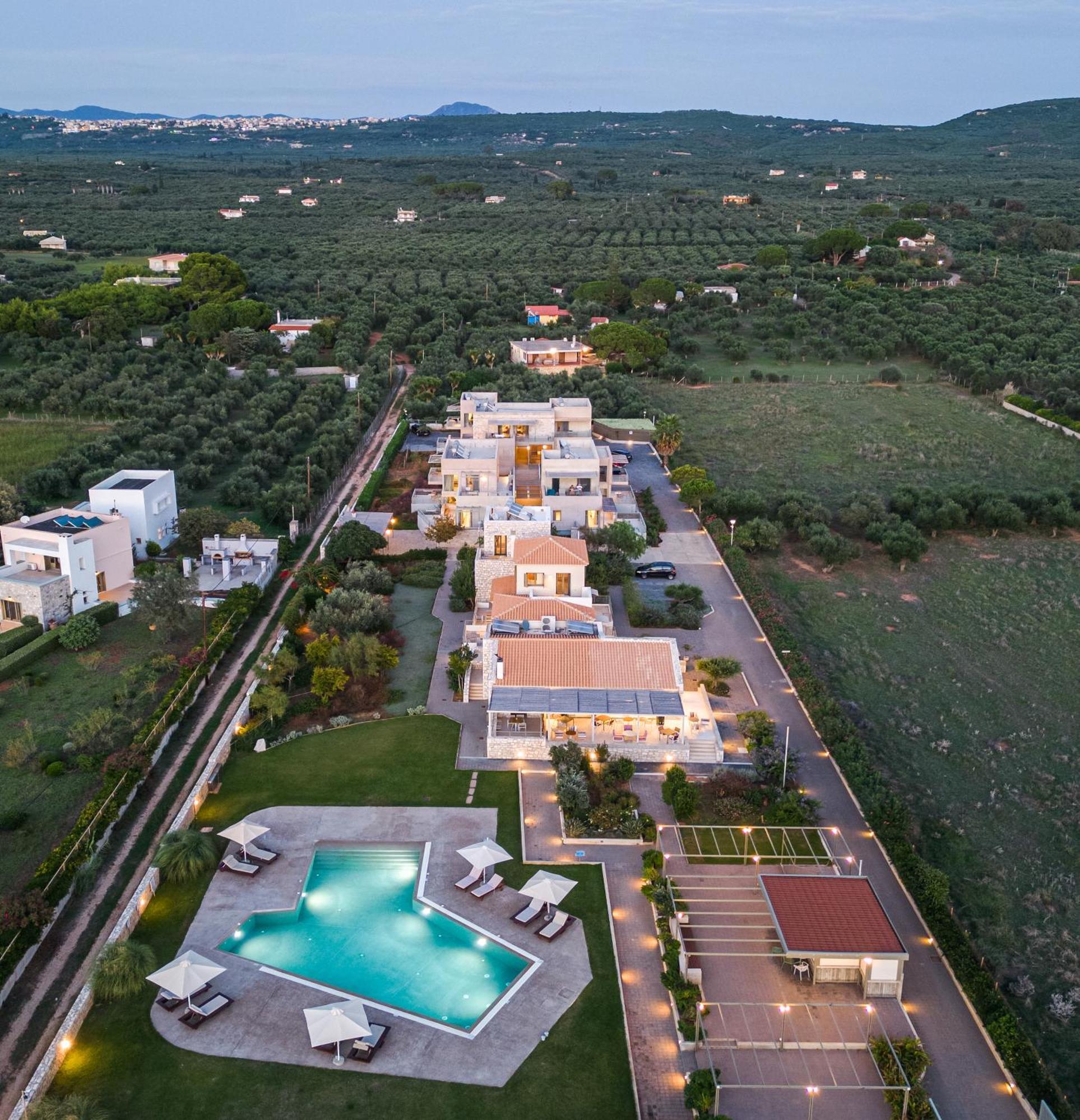 Callisto Seaside Homes & Suites Marathopoli Bagian luar foto