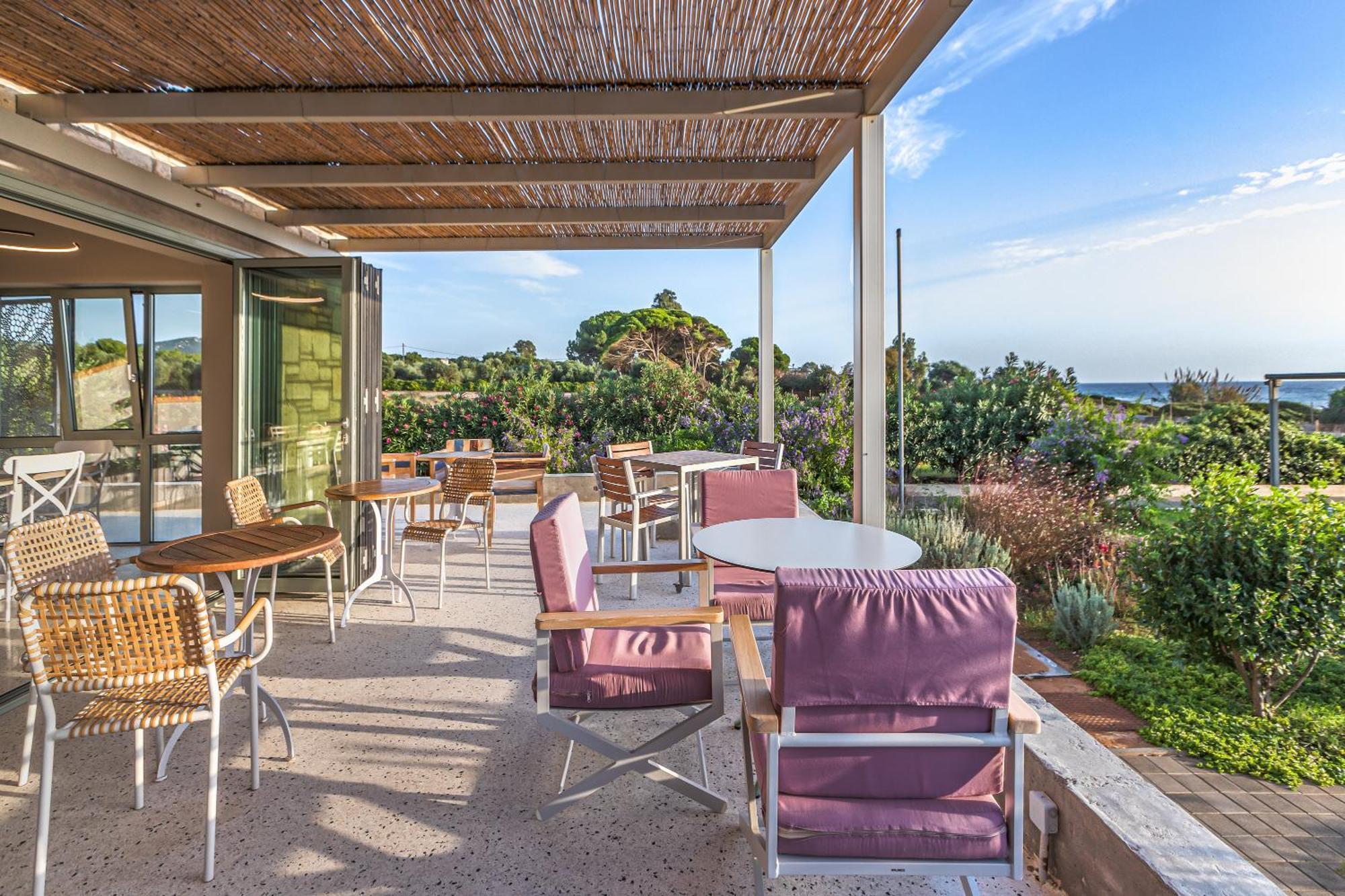 Callisto Seaside Homes & Suites Marathopoli Bagian luar foto