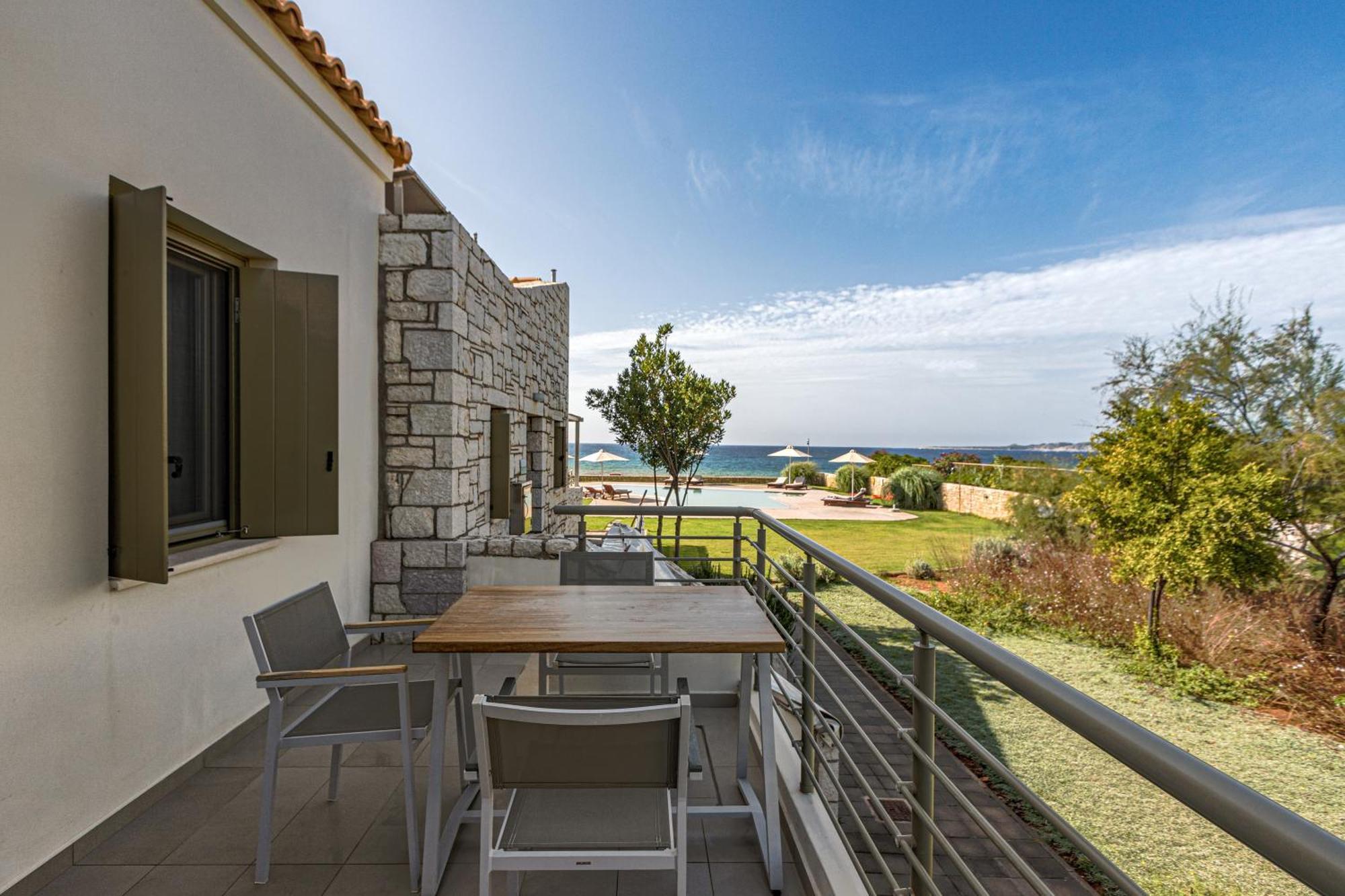 Callisto Seaside Homes & Suites Marathopoli Bagian luar foto